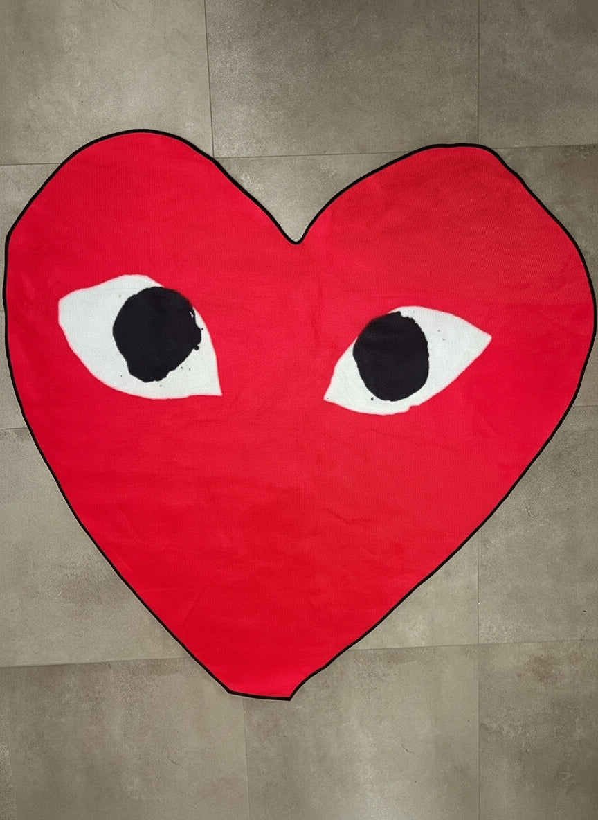 COMME DES GARCONS HEART
